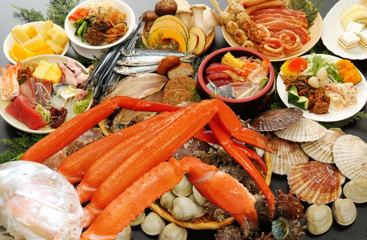 【早割30】[横浜・川崎発]旨い!!ズワイガニ＆海鮮浜焼き食べ放題や南房総のみかん狩り食べ放題！アツアツ揚げたて芋けんぴのご試食やお買い物、可愛い♪ドイツ村イルミネーション鑑賞等、房総満喫日帰りバスツアー！1