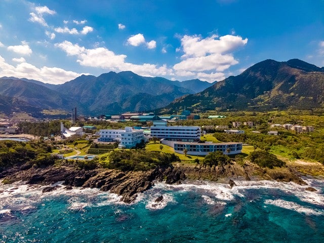 ■往復航空機利用で行く世界遺産「屋久島」≪レンタカー付≫TheHotelYakushima OCEAN＆FOREST指定【部屋タイプを選択可能】　1泊2日1