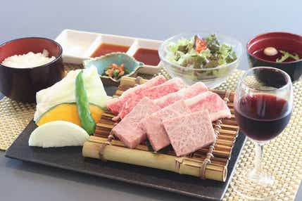 【三原・尾道発】 「ブランド広島和牛」を味わう♪備北イルミネーション 日帰り