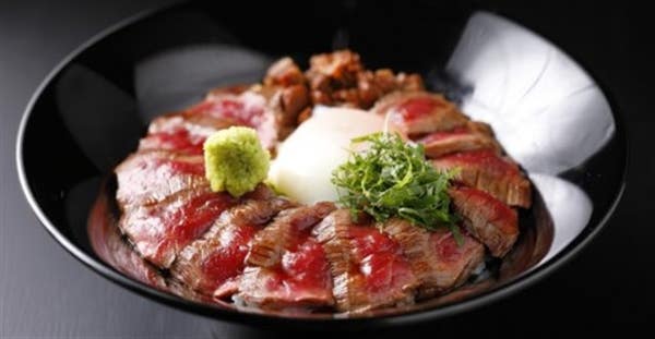 ■●【博多発着】日帰りバス旅　阿蘇の大自然で育ったあか牛のあか牛丼とかわいい動物に癒される♪カドリードミニオンへ行く阿蘇満喫プラン！1