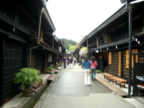【名古屋発】たっぷり3時間半滞在！秋の高山祭＆飛騨牛陶板焼き御膳2