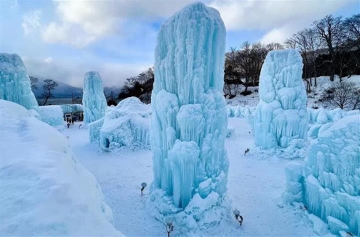 ＜新宿発・西船橋発＞ 北海道２大雪の祭典♪ 『さっぽろ雪まつり』たっぷり6時間滞在と『支笏湖氷濤まつり』　そして、絶景の日本三景・松島 ３日間　【1名様も同料金】2