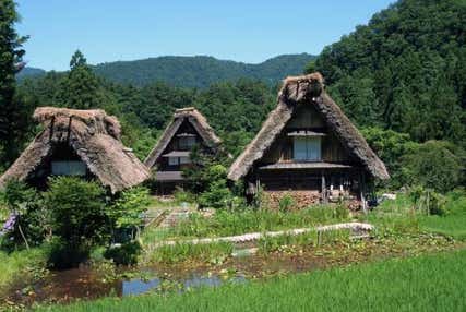 【添乗員同行／福岡発】 はじめての北陸 決定版 白川郷・兼六園・和倉温泉 3日間  能登半島復興応援ツアー［能登のために旅して応援、ありがとう 石川県］ 石川県で使える! 8,000円の買い物クーポン付き!
