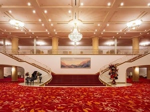 名古屋発☆宝塚観劇日帰りバスツアー月組13：00公演＜S席＞トップコンビ退団公演！『天穹のアルテミス』『Belle Epoque（ベル エポック）』主演：鳳月　杏、天紫　珠李【設定日】12/12（土）＜初日＞・12/25（金）・1/14(木)・1/19（火）【バスの旅】3