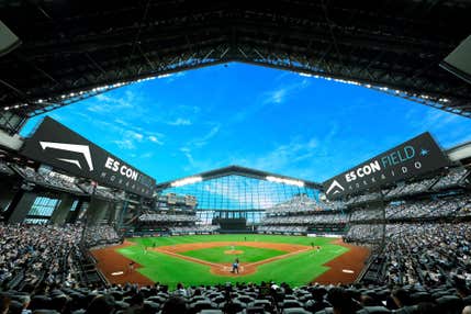 【2泊3日／福岡空港発着／添乗員同行】 エスコンフィールドHOKKAIDO 野球観戦プラン！スタジアムツアーと試合観戦 野球ファンの憧れ！エスコンフィールドHOKKAIDOホテルに1泊