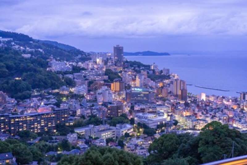 【滋賀県内発】 彩りの富士・伊豆・箱根 ローカル線でめぐる花舞台と熱海温泉２日間1