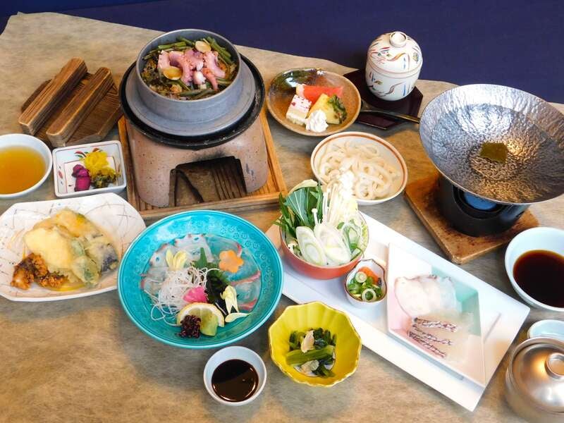 【羽田空港発】 小豆島・姫路・倉敷　牡蠣・カニ・鯛・たこ　あったか瀬戸内グルメ紀行３日間2