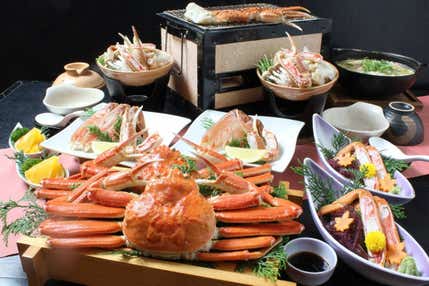 料理自慢の宿「湯元館」で食す!炭火焼!「丹後特選がにフルコース」又は豪華!「大名椀会席」選べる昼食!【三日市・河内長野・富田林・藤井寺発】