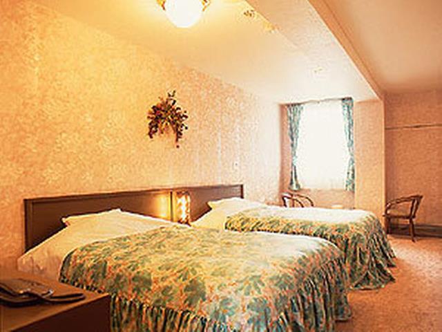 ■●夜発バス　栂池高原　手ぶらDEボード・スキー　リゾートインマリオンシナノ（2泊5日）1