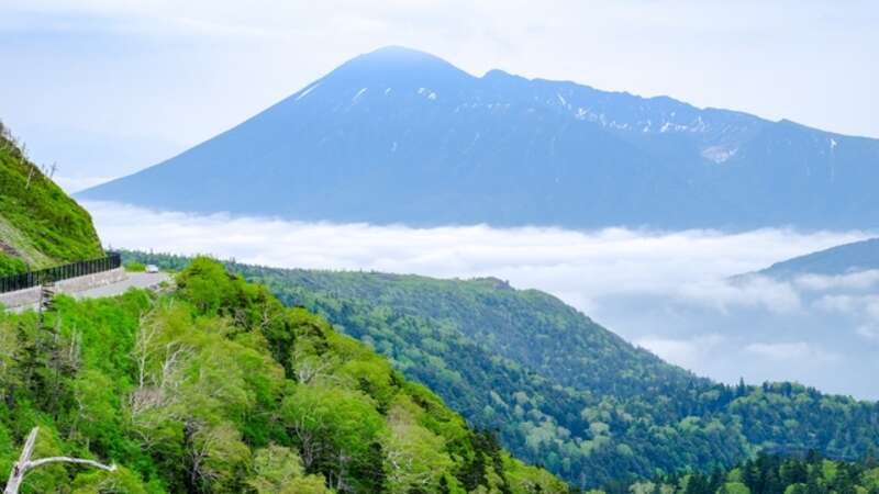 【神戸空港発着】【飛行機利用】大曲全国花火競技大会 絶景の八幡平と角館・松島　田沢湖高原温泉郷連泊　3日間3