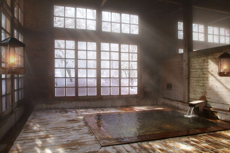 【鳥取空港発】 ランプの宿　青荷温泉に泊まる！あおもり冬景色　龍飛と八甲田３日間1