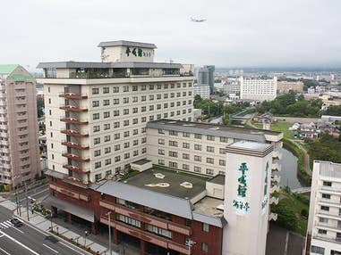 ■【値下げスペシャル】≪函館空港利用≫函館市内や空港、津軽海峡が見渡せる最上階大浴場が人気！バス停目の前の好立地♪平成館 海羊亭指定≪和室10畳≫4泊5日（レンタカープラン）