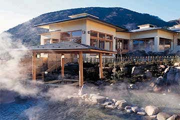 【お正月恒例!感動のゴールと新年箱根温泉初風呂も!/横浜・たまプラーザ発】新年・大学駅伝観戦日帰りバスツアーin箱根芦ノ湖2026