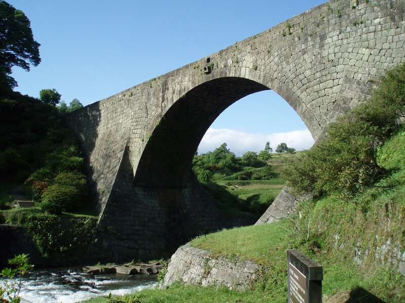 【新大阪・新神戸・岡山・広島駅発】 冬阿蘇び！湯ったり阿蘇温泉宿泊と黒川温泉・熊本城・高千穂峡2日間2