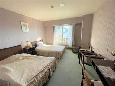 ■●夜発バス 竜王スキーパーク 手ぶらDEボード・スキー 竜王プリンスホテル(1泊4日)