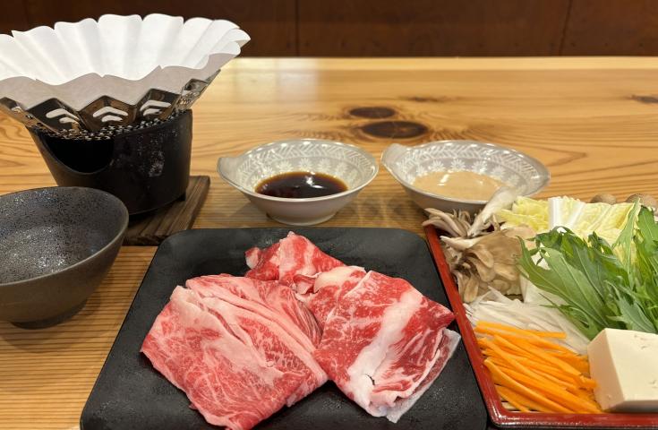 [横浜発]絶景！ひたち海浜公園『ネモフィラ』鑑賞＆『神戸牛しゃぶしゃぶ』食べ放題！嬉しいいちご狩り食べ放題もついた大満足の日帰りバスツアー！3