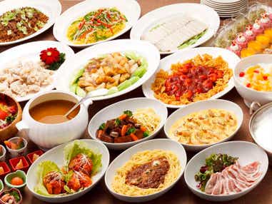 【群馬県内発】 最上級貸切バス「スターペガサス号」で行く!憧れの帝国ホテル「インペリアルバイキングサール」 桜咲く大名庭園「六義園」と播磨坂さくら並木