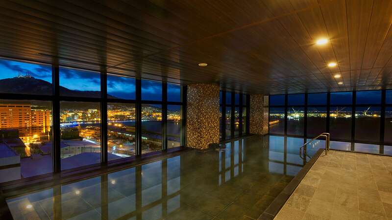 【東京駅・大宮駅発】 北海道新幹線で行く！美味しい食事と巡る！美しき函館・秘境の下北半島・絶景の三陸３日間2