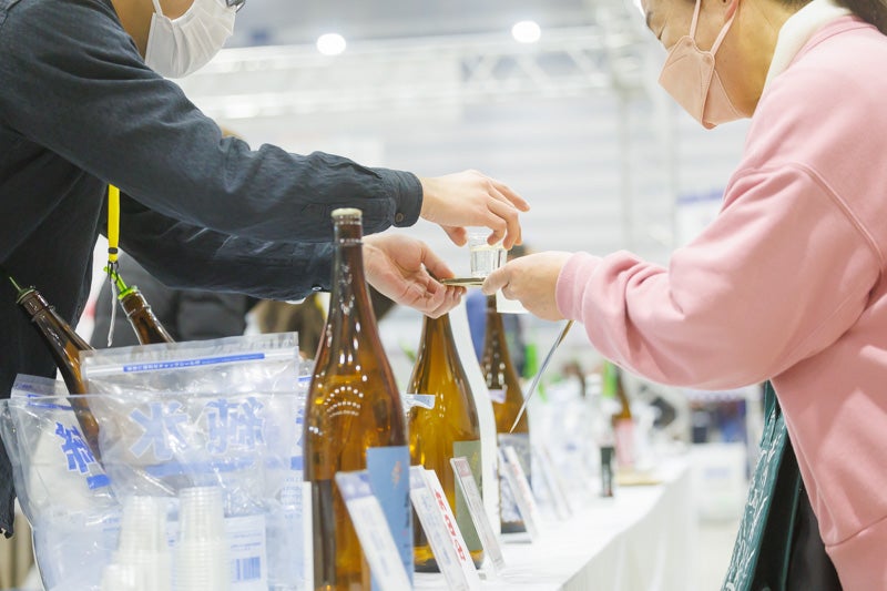 【山形県内発】 醸造王国ふくしまの酒蔵大集合！「ふくしまの酒 味噌醤油まつり2026」と名物カニピラフ（日帰り）2