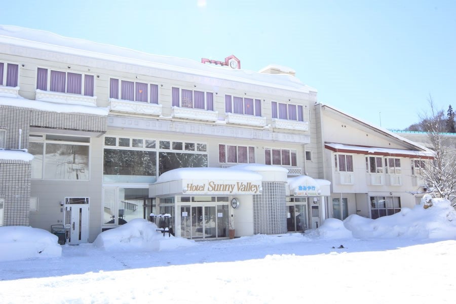 【東京・横浜】夜発　［栂池高原スキー場（つがいけマウンテンリゾート）　リフト券付］ホテル　サニーバレー１泊（滞在中利用ＯＫのレンタル付）＜２０２５－２０２６　ＪＡＭＪＡＭスキー＆スノボ＞1