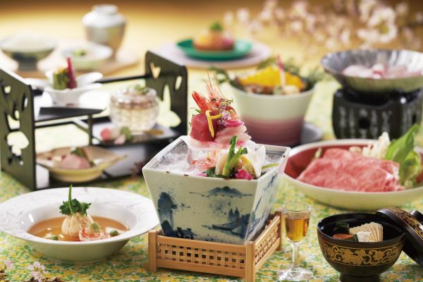 選べる豪華ホテル！白玉の湯月岡温泉に泊まる　１泊２日1