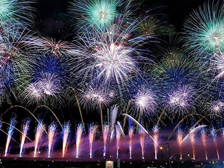 関東発 日帰り 大曲 全国花火競技会（イス席観覧／夕食付）1