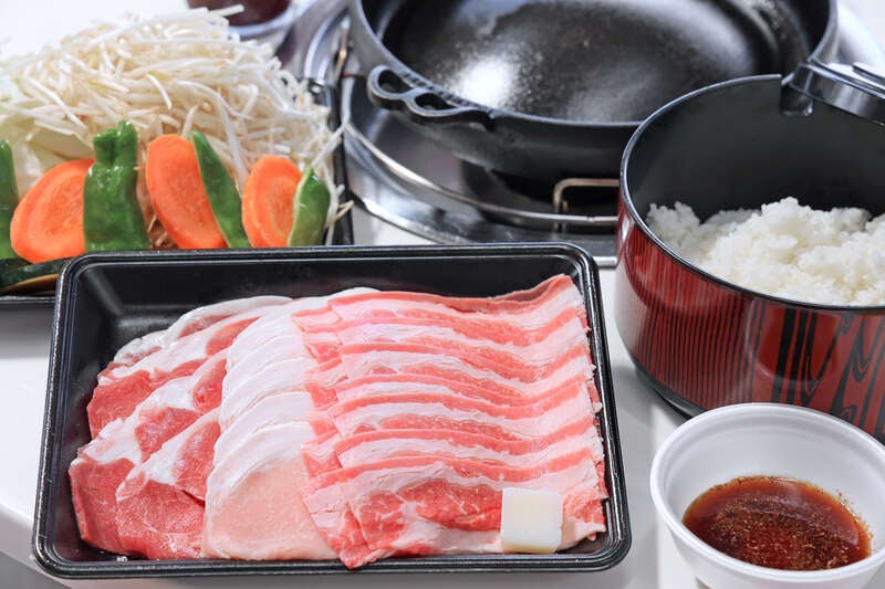【神奈川県内・町田発】 陽春の牧場の休日！羊年だYO！マザー牧場名物ジンギスカン食べ放題とシープショー＆関東最大級！菜の花畑見物2