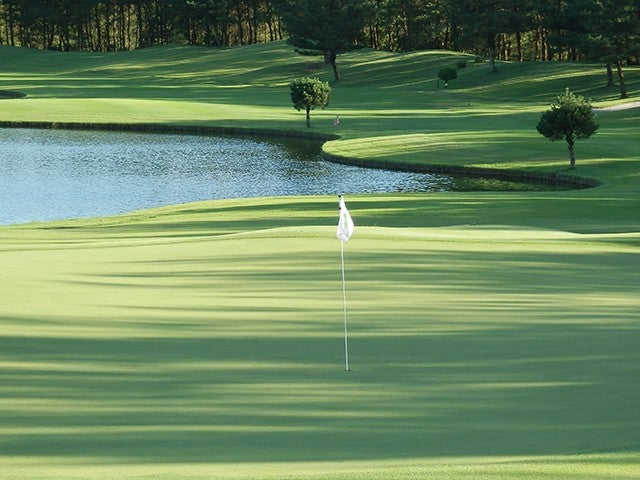 ■【現地払い0円・全行程バス送迎付き】知覧カントリークラブ・カートセルフ×南国カンツリークラブ・カートセルフ　１泊２プレー2