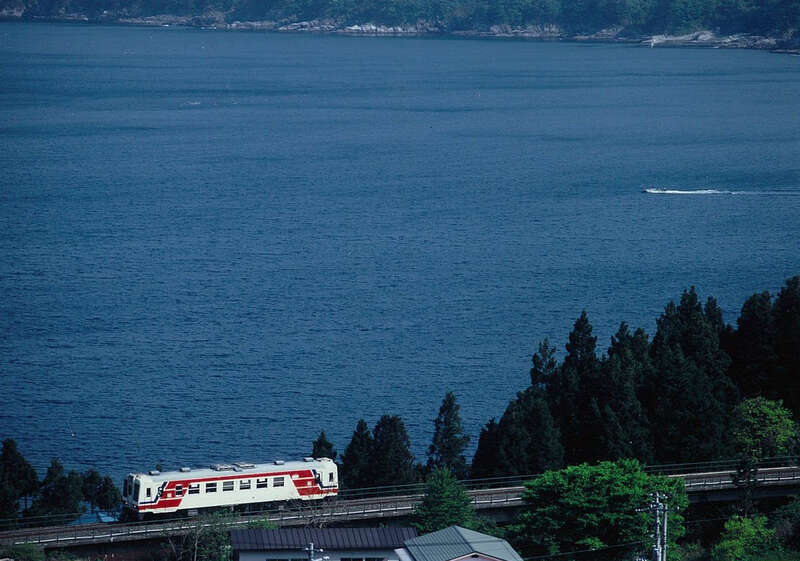 【秋田市内発】 絶景ブルー浄土ヶ浜・三陸鉄道と海鮮グルメのお刺身・煮あわび・アワビ釜飯！鮑尽くし御膳 2日間3