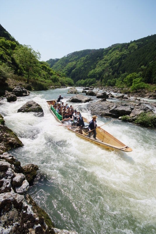 ◎WEB予約でリボンポイント２ポイント◎【名古屋駅発】＊日帰り昼食付＊水しぶきが心地よい、夏の京遊び。『伝統の「保津川下り」と嵐山ごちそうビュッフェ』1