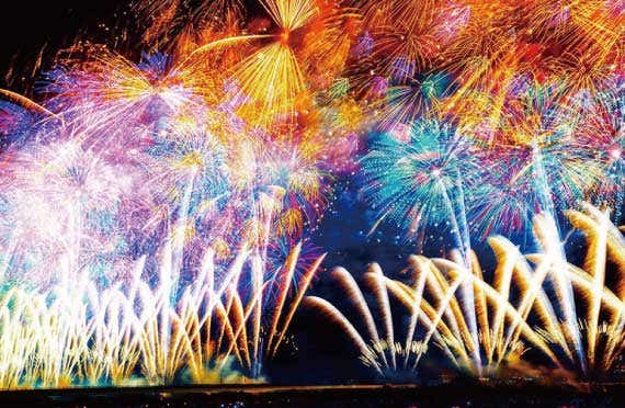直前割！お値下げしました♪★8/2、3発限定★＜観覧席オプションあり＞[新宿発]日本三大花火「長岡まつり大花火大会」へ！絶景ラベンダー鑑賞＆東洋のナイアガラ吹割の滝の観瀑も楽しむ「ゆんぐアネックス(リラックスルーム)」宿泊1泊2日1