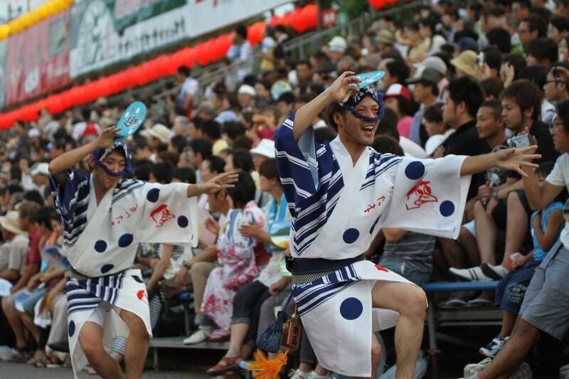 【大分県内／小倉駅発】 有料桟敷席で観る四国二大夏祭り！高知よさこい祭りと阿波踊り3日間2