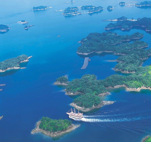 遊覧船クルーズ付き！『世界で最も美しい湾クラブ』に認定された九十九島パールシーリゾート🚢日帰りバスツアー🚌1