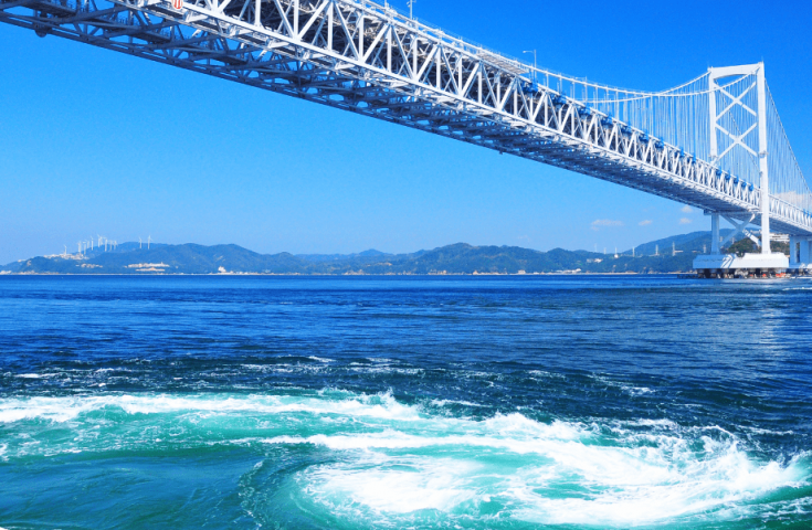 [なんば発]世界三大潮流のダイナミックな「鳴門の渦潮」と阿波おどり会館で阿波おどりを楽しもう！海を望むロケーションやフォトジェニックなスポット盛りだくさんの日帰りツアー！(英語ガイド付)1