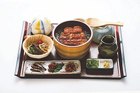 秋色に染まるメタセコイア並木とうなぎのひつまむし膳2