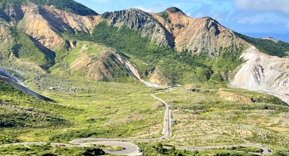 ＜新宿発・西船橋発＞ 天空の絶景ドライブ！磐梯吾妻スカイライン・浄土平 と 新緑の裏磐梯・神秘の五色沼ハイキング　そして、喜多方・鶴ヶ城・大内宿　ぐるーり会津大周遊 ２日間【1名参加ok】3