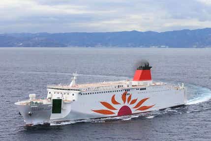 【大阪南港フェリーターミナル発】 フェリーさんふらわあで太平洋クルージングと あったか鹿児島、薩摩&大隅2大半島巡りと名湯・指宿温泉4日間