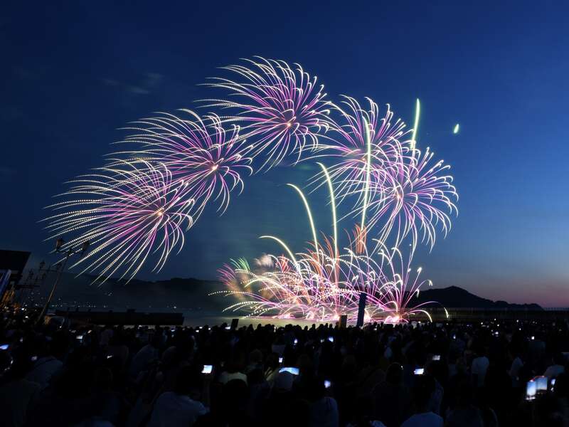 【京都・滋賀発】音楽と花火のコラボレーションイベント！和歌山マリーナシティ「スターライトイリュージョン2026」日帰り1