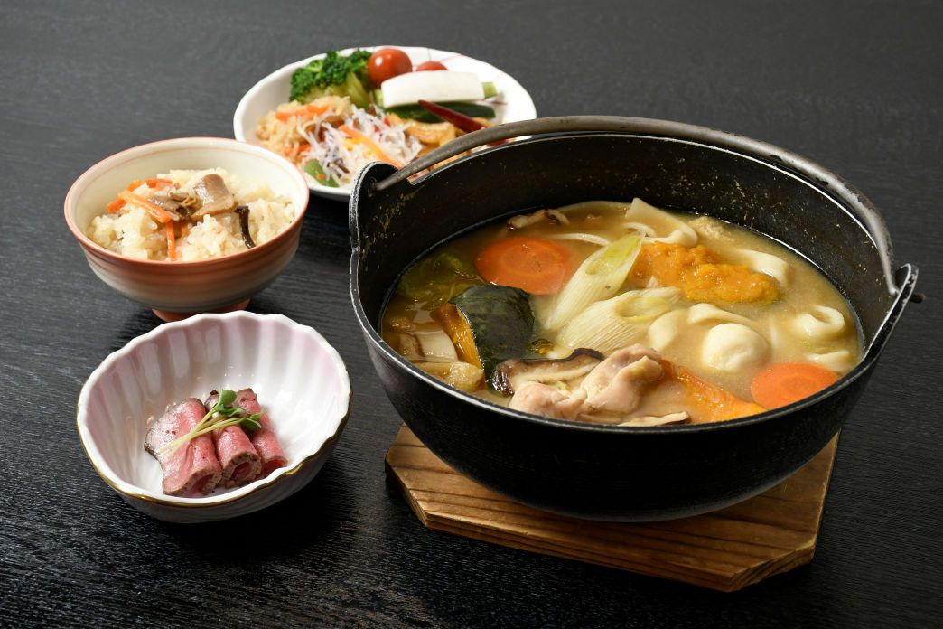 【京成船橋発】山梨まるごと満喫♪巨峰食べ放題＆信玄餅詰め放題とほうとうランチ＜コースNo.26-1039-A＞（京成トラベル）3