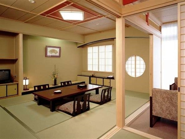 ■【往復長崎空港利用】≪ハウステンボス1DAYパスポート＆滞在中レンタカー＆朝食付≫長崎港を望む風頭山頂に建つ大浴場完備の人気のホテル＜矢太樓・矢太樓南館指定＞3泊4日3
