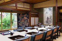 【YUTORI】【名古屋駅発】＊日帰り昼食付＊近江　創業約２６０年の老舗料亭『日本料理「竹平楼」静寂と美食に心癒される和の旅』2