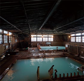 伊丹空港　発 八幡平ドラゴンアイと「ヒバ千人風呂」酸ヶ湯温泉旅館2