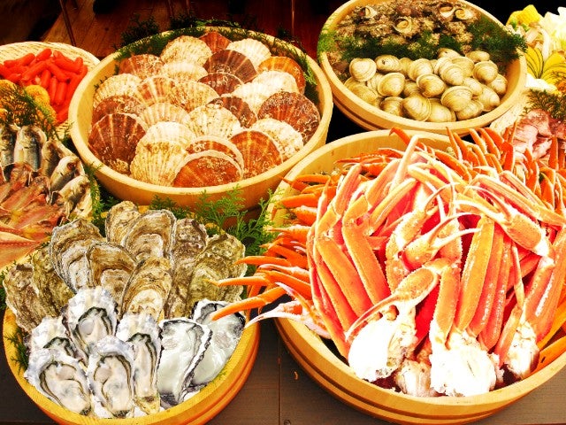 ■【山梨】くつろぎのごほうび♪贅沢に！カニ・浜焼き食べ放題×絶景露天風呂「ほったらかし温泉」入浴♪まだ間に合う！新年のお参り「甲斐國 一宮浅間神社」参拝＆シャトー勝沼ワイナリーでお買物♪2