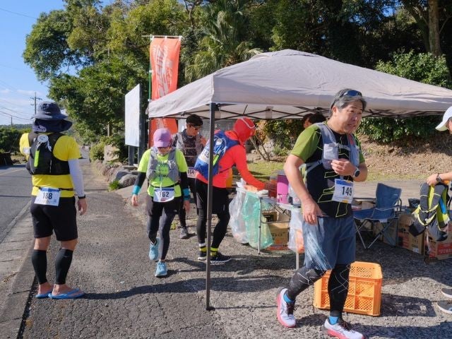 【鹿児島発】1/9出発【屋久島一周ウルトラ“ECO”マラニック参加に最適ツアー】往復航空機利用　元気プラン　≪3日目に縄文杉トレッキング≫宿泊先を自由に選べるチョイスプラン　3泊4日3