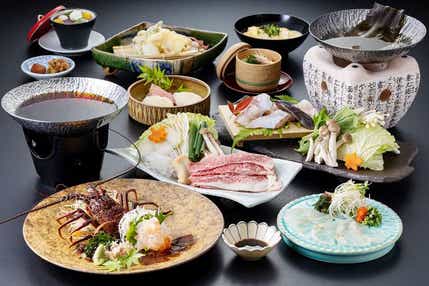 【兵庫県内発】 冬の6つの高級食材を食す!グルメ満喫&和歌山城公園~光の回廊~ライトアップ 日帰り