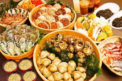 【東京都内発※町田を除く】 牡蠣にホタテにサザエ! 贅沢!まんぷく!伊豆海鮮浜焼き食べ放題& 2025.04.25OPEN!大地を感じる大涌谷「ちきゅうの谷」 日帰り