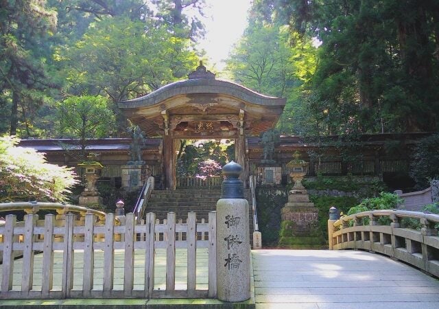 ★12/17 催行決定★【横浜発】大山めぐり 自然と信仰のパワースポットへ！絶景の『大山阿夫利神社』＆『大雄山最乗寺』＆『出雲大社相模分祠』めぐり～大山名物の豆腐御膳のご昼食付♪～2