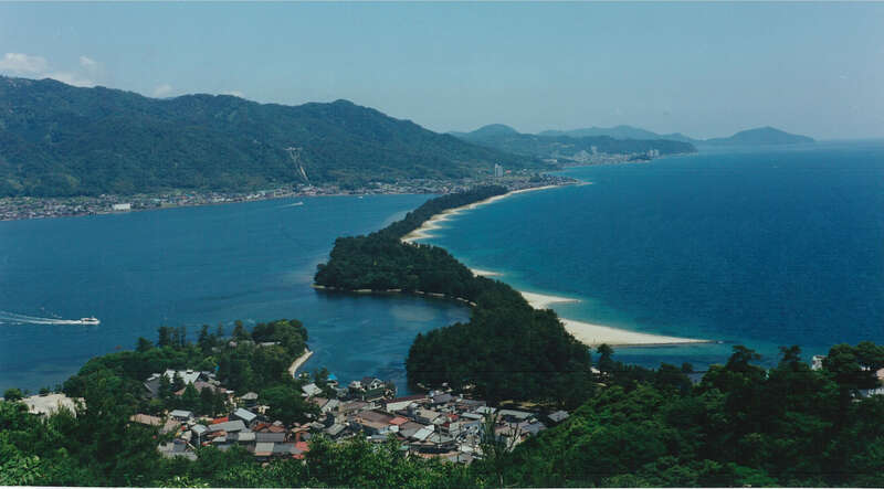 【岡山発】 陸海空から広がる絶景！伊根の舟屋めぐり遊覧船と日本三景の天橋立　日帰り1