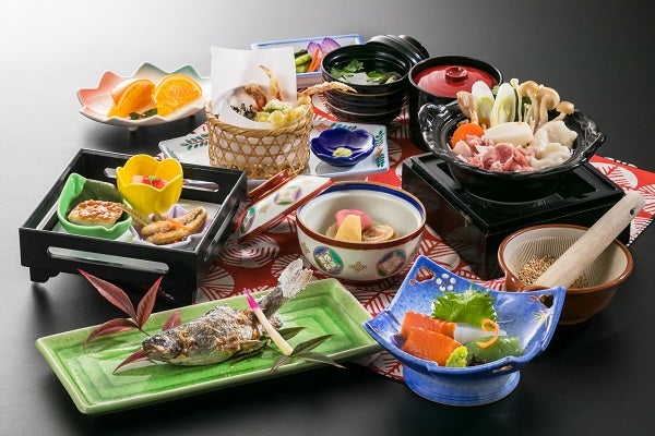 ベストシーズン　芭蕉咲く初夏の秘境　大自然を歩く尾瀬トレッキング　２泊３日3