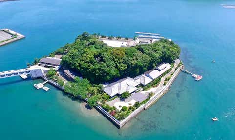 【近鉄京都駅発】 近鉄団体専用列⾞「楽」を特別貸切! ミキモト真珠島で“淡水真珠ストラップ作り”と⿃⽻フリータイム・伊勢名物ランチ ⽇帰り